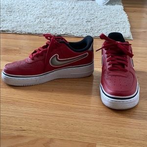 EXCLUSIVE CHICAGO BULLS RED AIR FORCE 1s